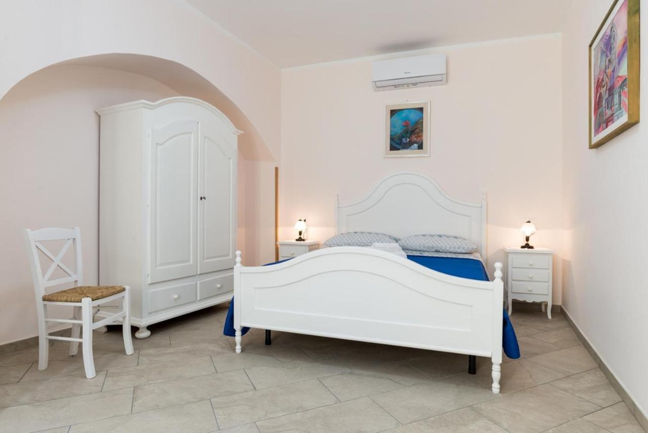 Casa Vacanza Rosy Di Guida Rosy Giungano Εξωτερικό φωτογραφία